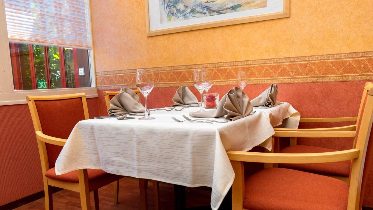Metropol Hotel Biel Bagian luar foto