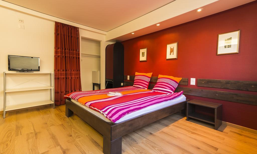 Metropol Hotel Biel Bagian luar foto